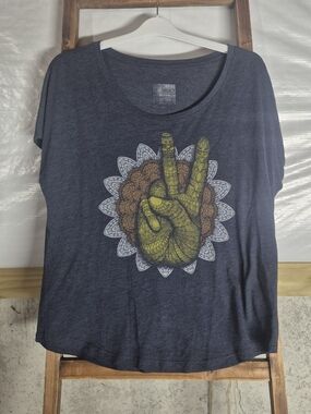 Women’s Navy Peace Sign Graphic Tee - Unbranded